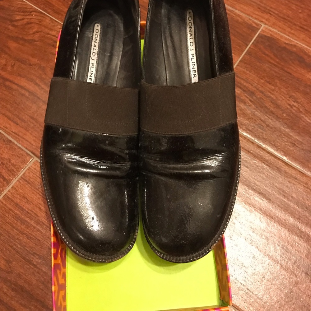 Shoes - Picture 2 of 8